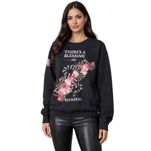 Served Fresh "There's a Blessing in Betrayal" Graphic Sweatshirt – Size L